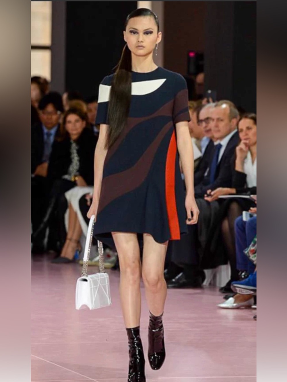 Christian Dior dress in US 2 2016 collection